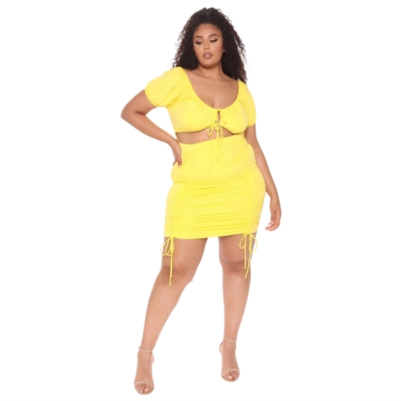 NWT Caliente Cut Out Mini Dress Yellow Size 1X - Picture 1 of 8